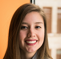 Retrato de Victoria Lawson, CFO y líder de una empresa de trading financiero